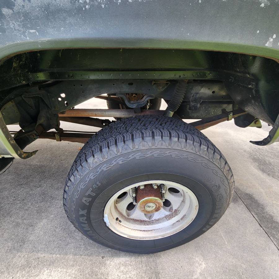 Gmc-suburban-34-ton-nominal-1987-10