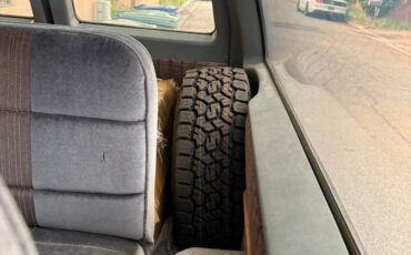 Gmc-suburban-v1500-4x4-1990-13