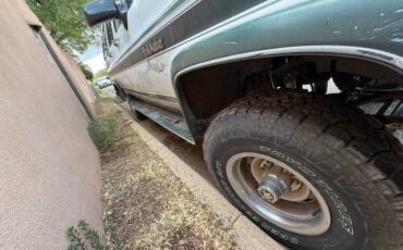 Gmc-suburban-v1500-4x4-1990-15