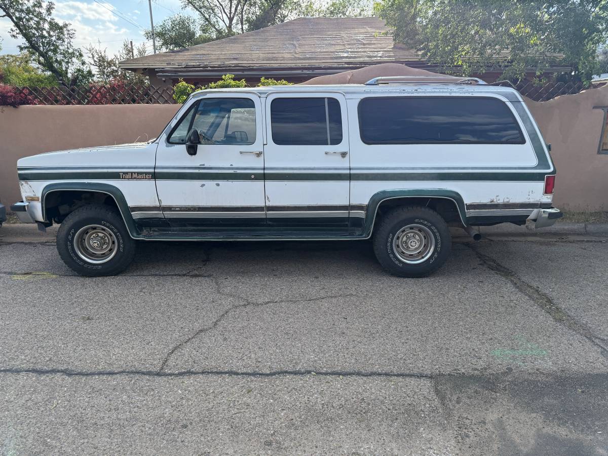 Gmc-suburban-v1500-4x4-1990