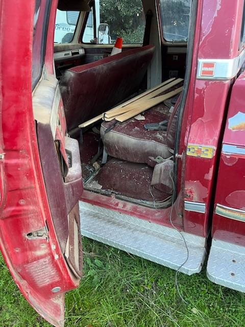 Gmc-truck-2500-1984-red-6