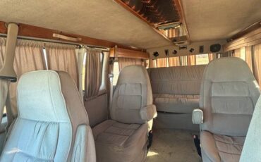 Gmc-vandura-2500-1992-white-9