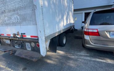 Gmc-vandura-cut-away-1996-white-2