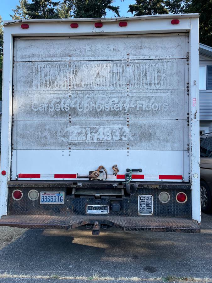 Gmc-vandura-cut-away-1996-white-3