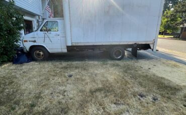 Gmc-vandura-cut-away-1996-white