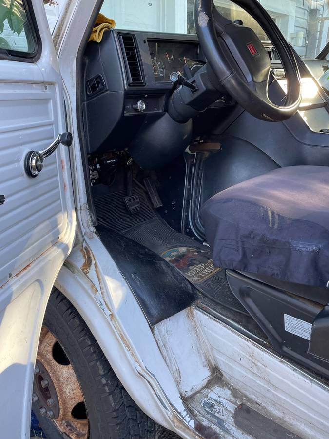 Gmc-vandura-cut-away-1996-white-5