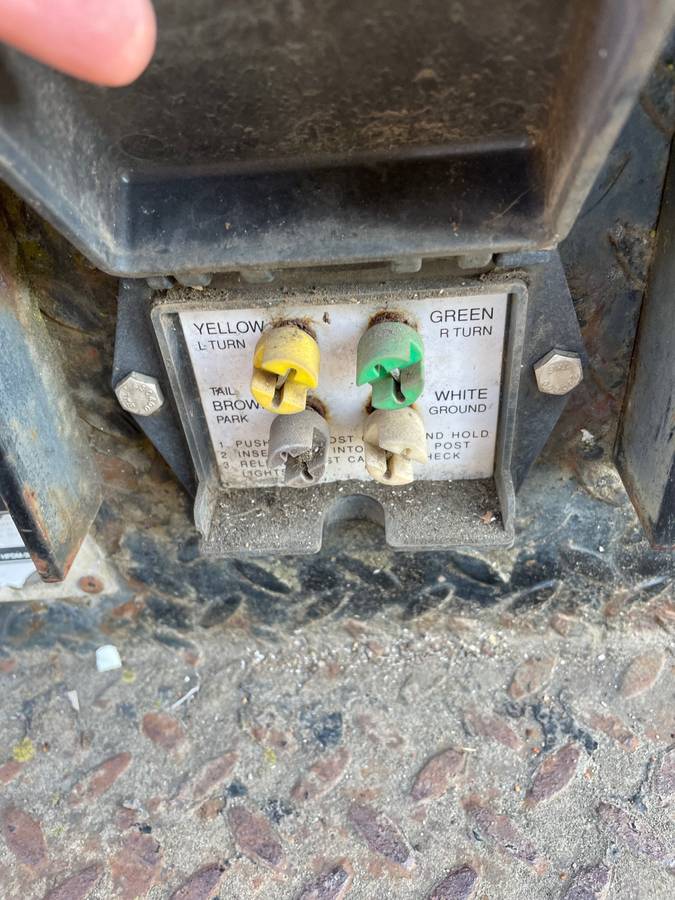 Gmc-vandura-cut-away-1996-white-9