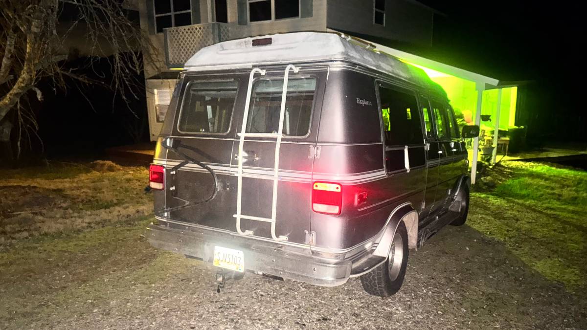 Gmc-vandura-g2500-1992-brown-4