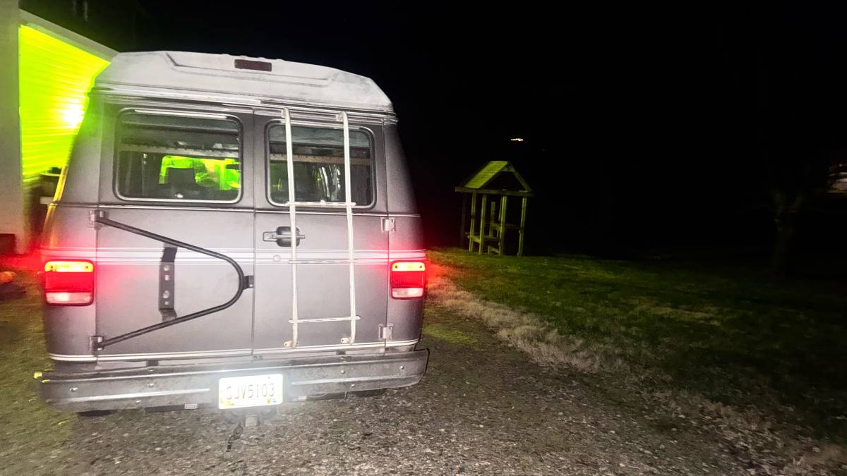 Gmc-vandura-g2500-1992-brown-5