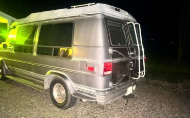 Gmc-vandura-g2500-1992-brown-9