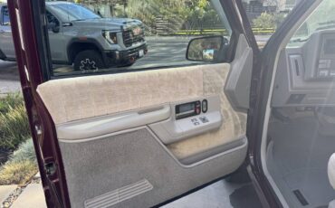 Gmc-yukon-1994-red-4