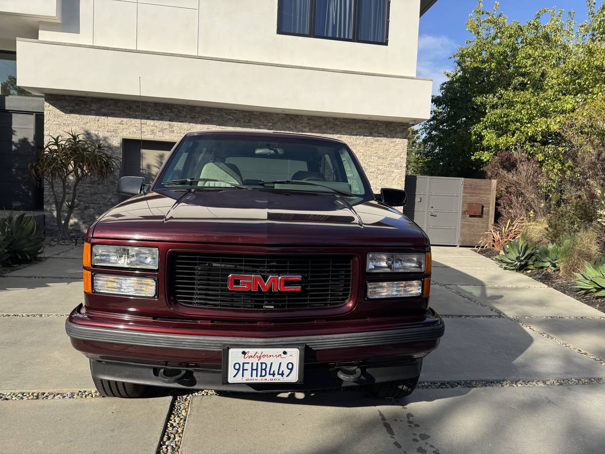 Gmc-yukon-1994-red-6