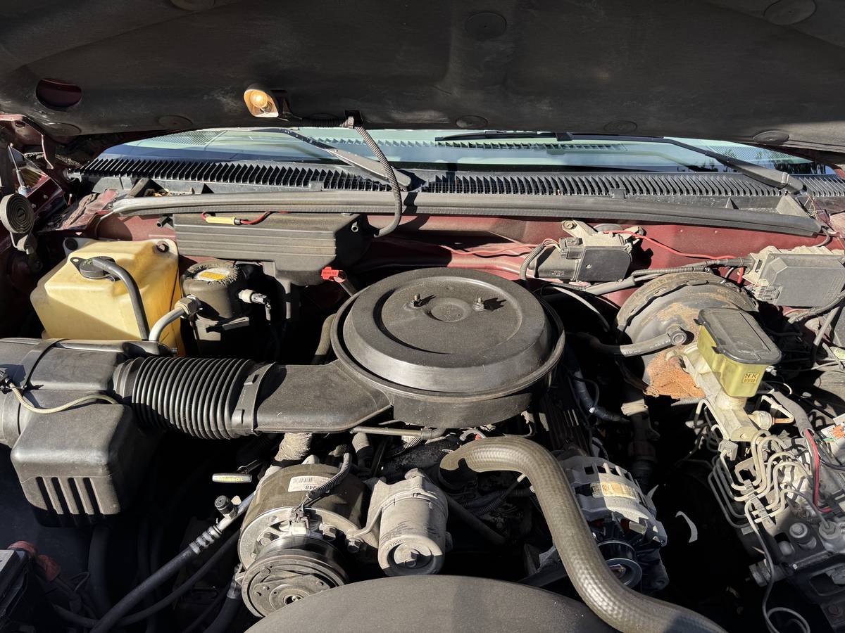 Gmc-yukon-1994-red-8