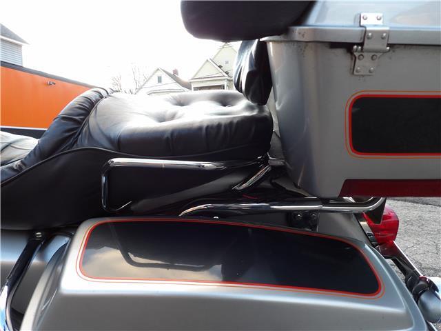 Harley-Davidson-FLHTC-1993-18