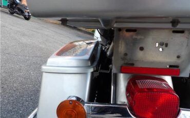 Harley-Davidson-FLHTC-1993-9