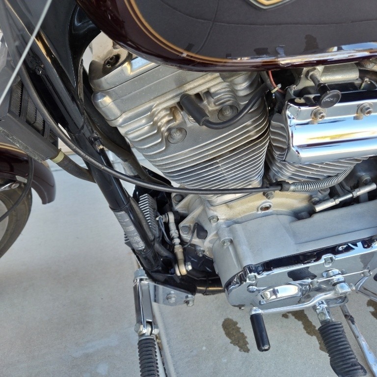 Harley-Davidson-Low-Glide-1984-2