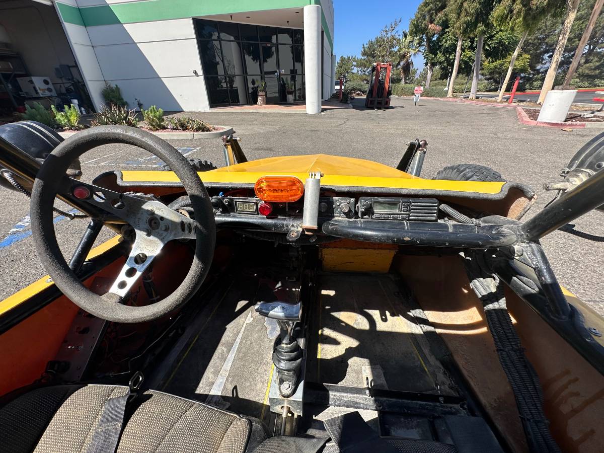 High-jumper-1990-yellow-10