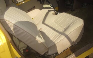 Hilux-toyota-pickup-1986-yellow-7