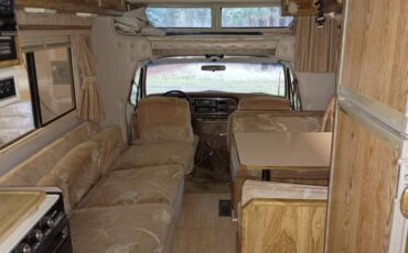 Holiday-rambler-1989-white-5