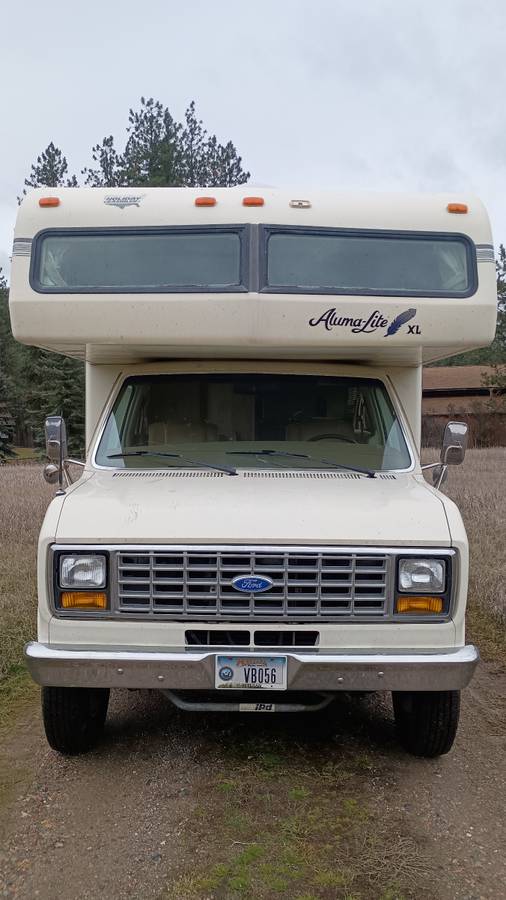 Holiday-rambler-1989-white