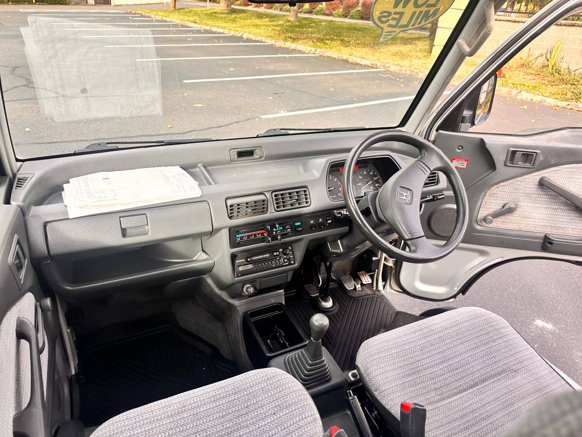 Honda-1992-silver-95