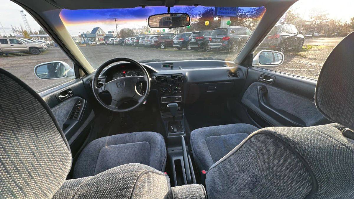 Honda-accord-1992-custom-8