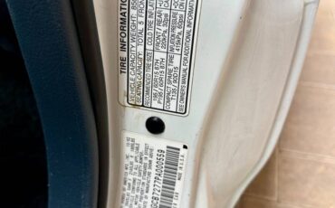 Honda-accord-1993-white-16