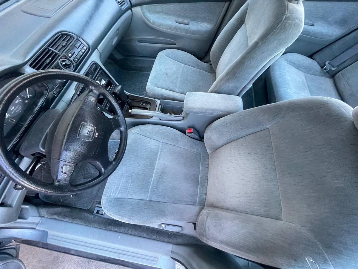 Honda-accord-1994-14