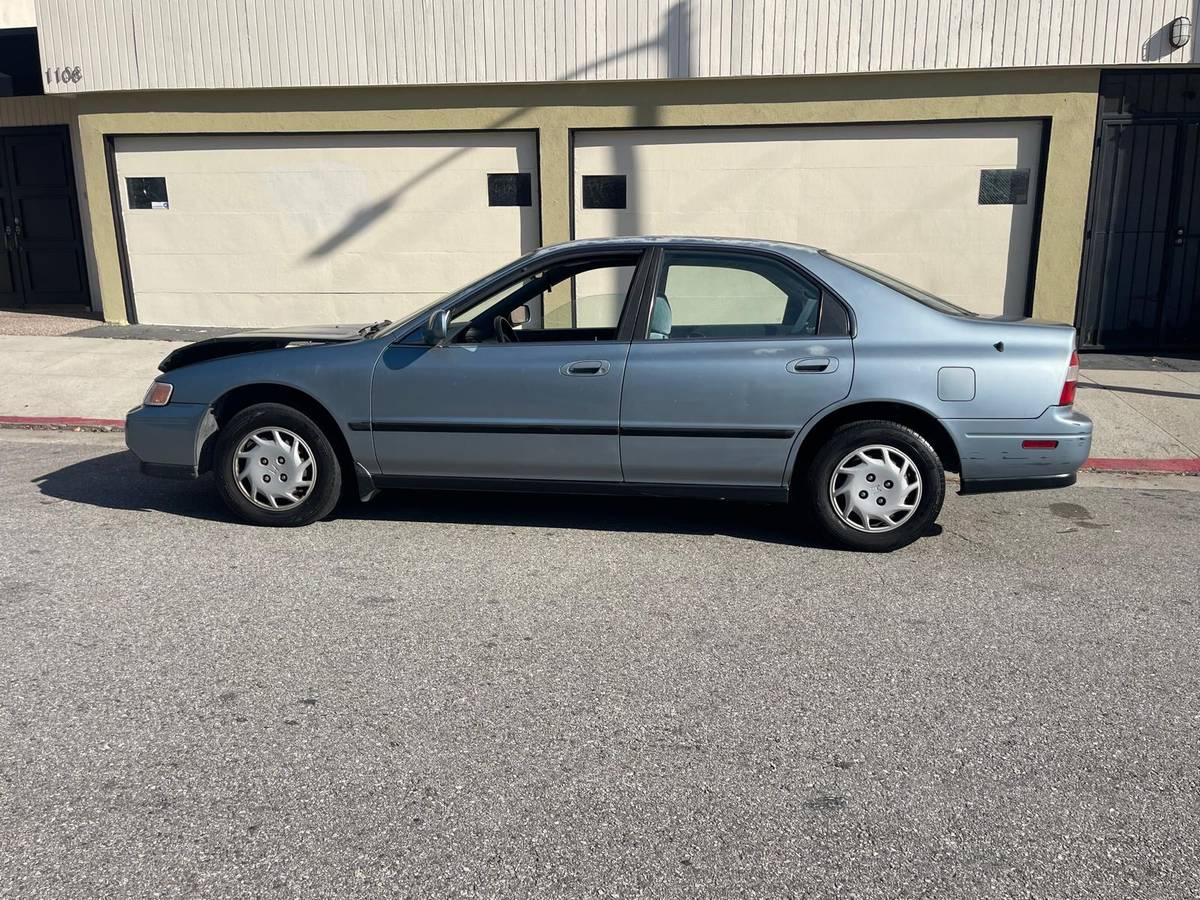 Honda-accord-1994-3