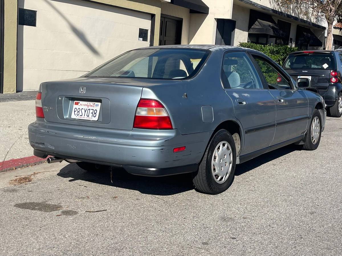 Honda-accord-1994-7
