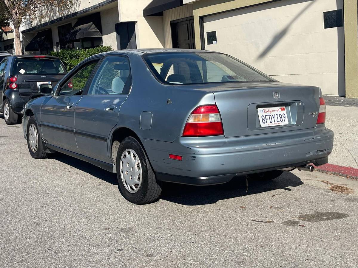Honda-accord-1994-8