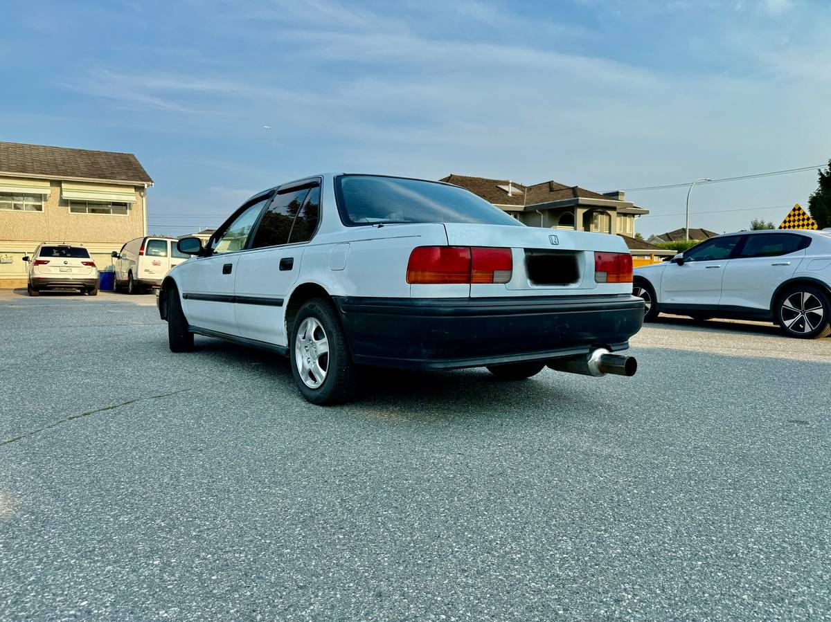 Honda-accord-4-door-sedan-1992-white-1