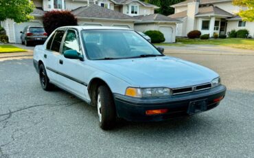 Honda-accord-4-door-sedan-1992-white-8