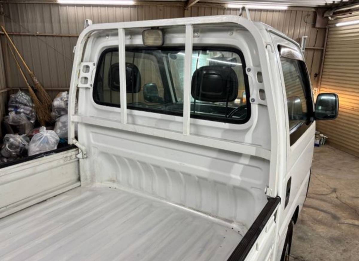 Honda-acty-1996-white-4