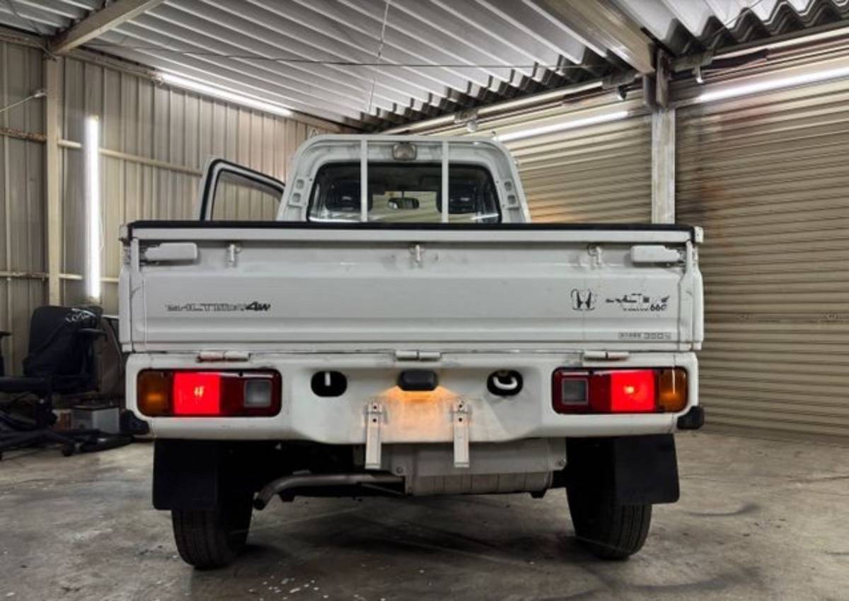 Honda-acty-1996-white-5