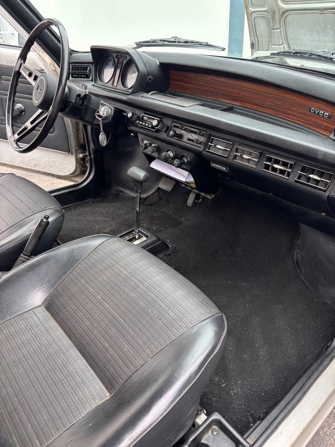 Honda-civic-coupe-1979-custom-9