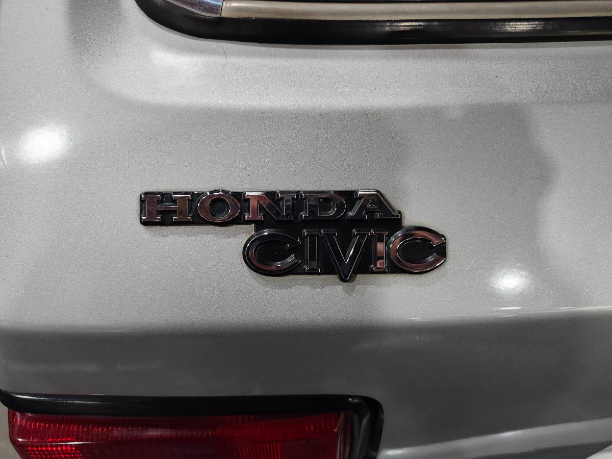 Honda-civic-hatchback-1980-silver-17