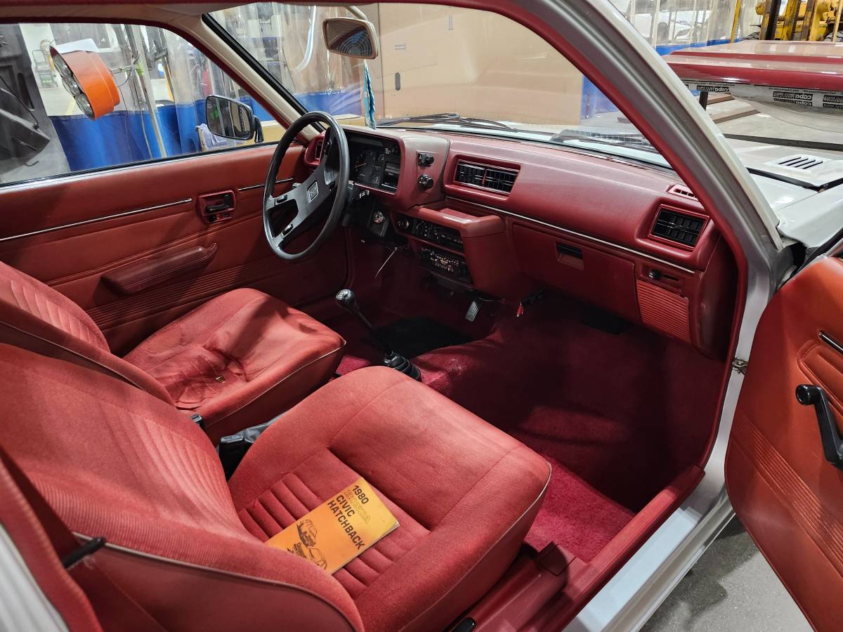 Honda-civic-hatchback-1980-silver-31