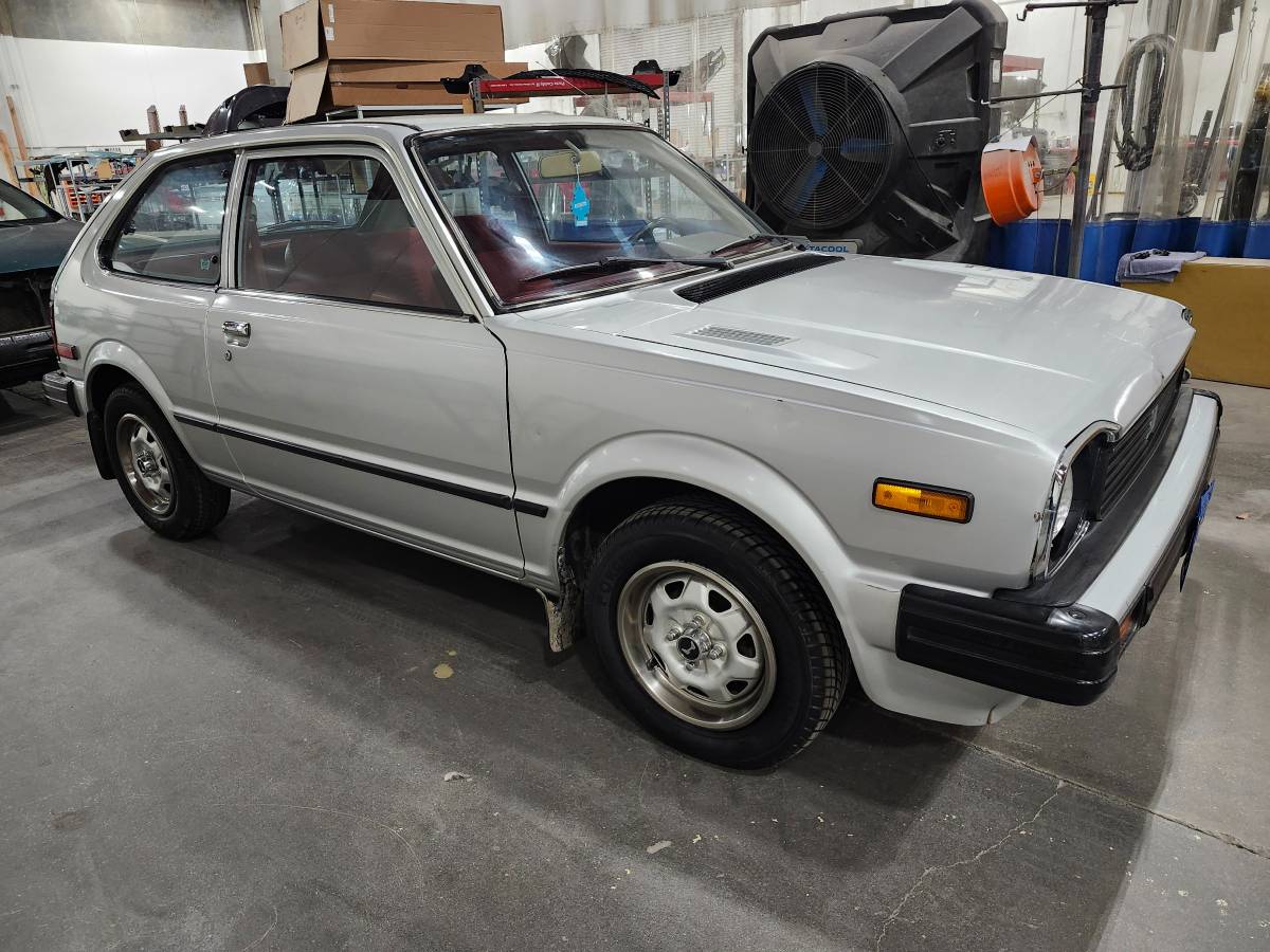 Honda-civic-hatchback-1980-silver-6
