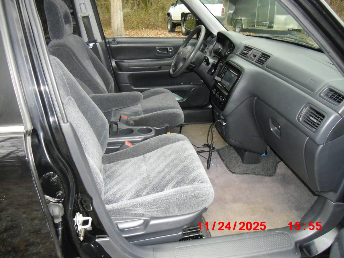 Honda-cr-v-lx-2000-black-3