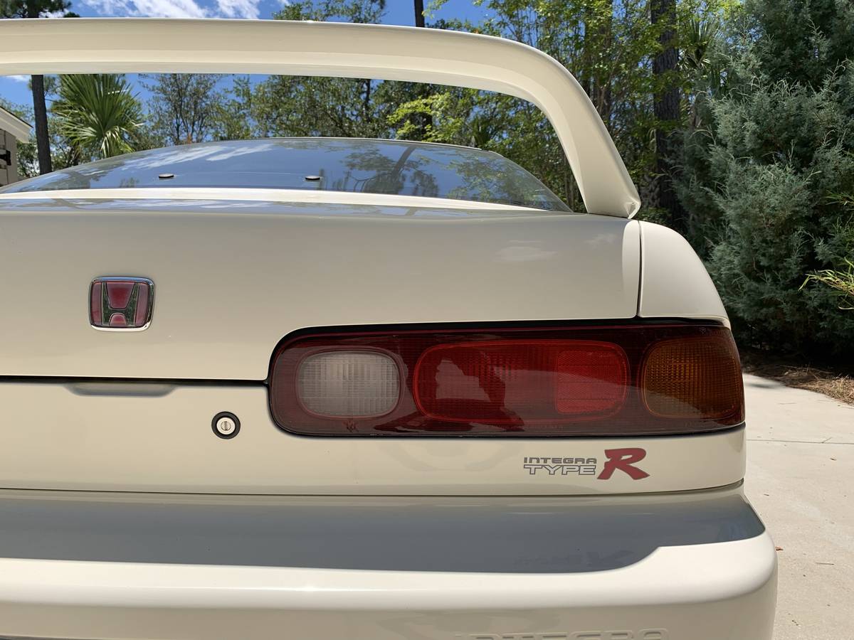 Honda-integra-1996-white-13