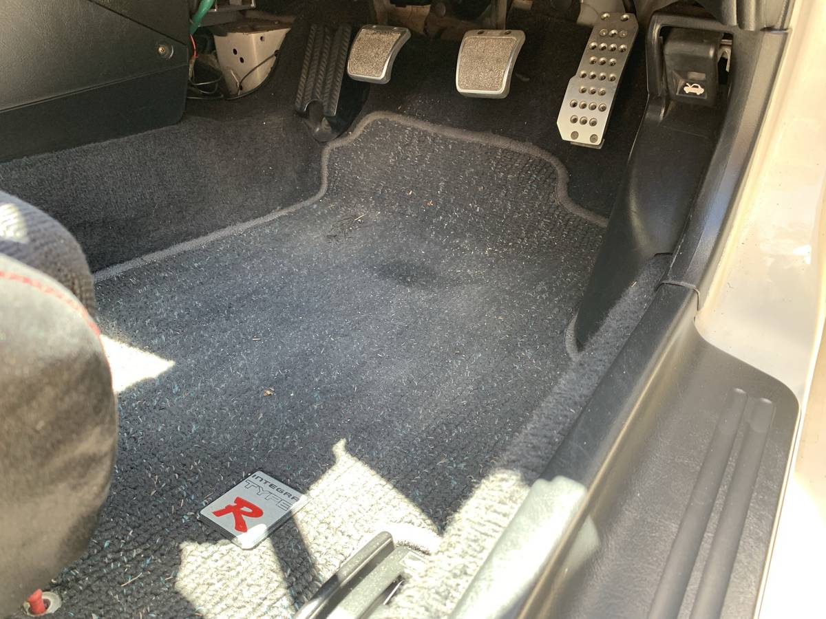 Honda-integra-1996-white-6