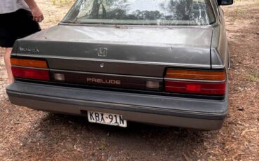 Honda-prelude-1985-grey-4