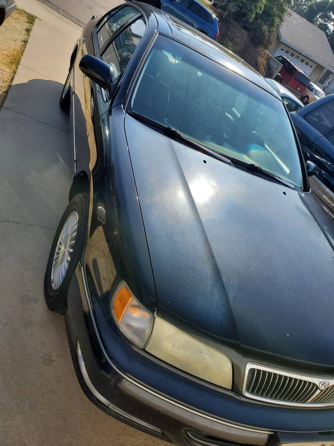 Infiniti-i30-1996-black