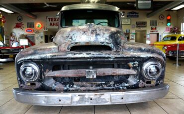 International-1955-Classic-Car-12