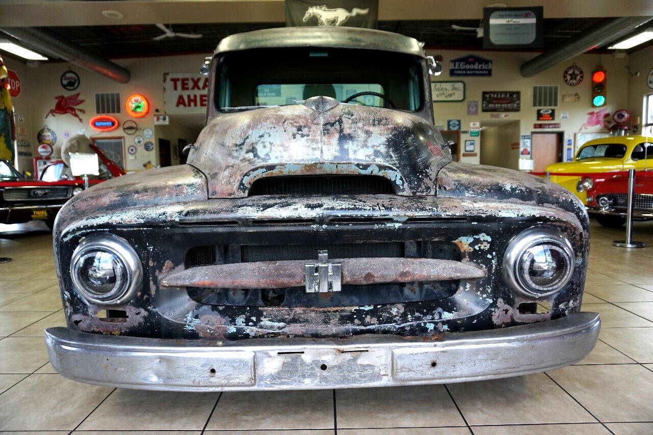 International-1955-Classic-Car-12