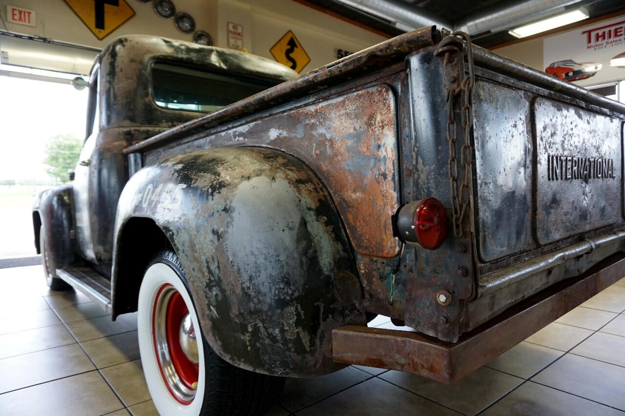 International-1955-Classic-Car-16