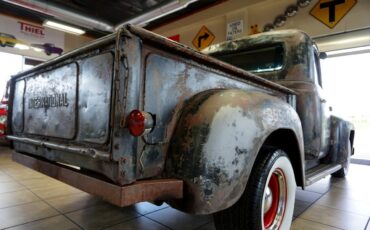 International-1955-Classic-Car-17