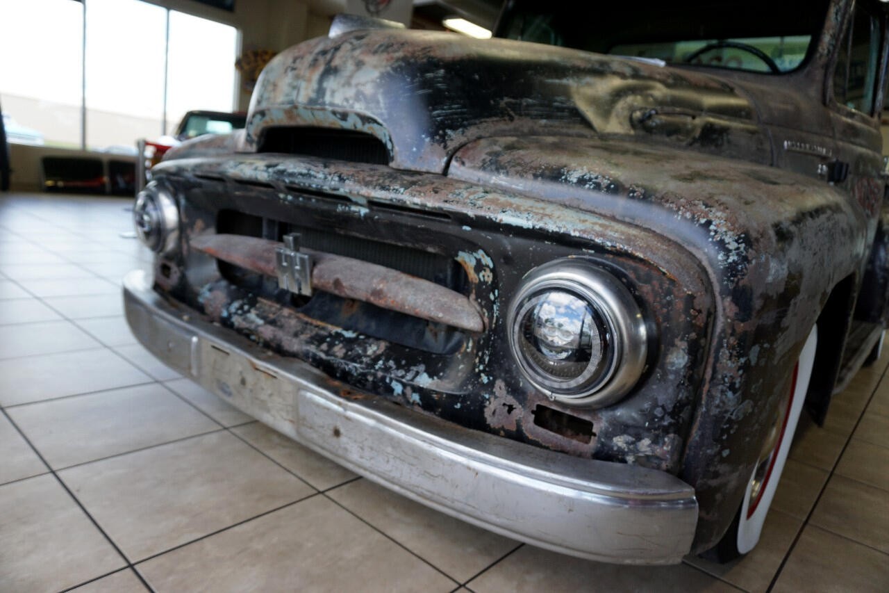 International-1955-Classic-Car-18