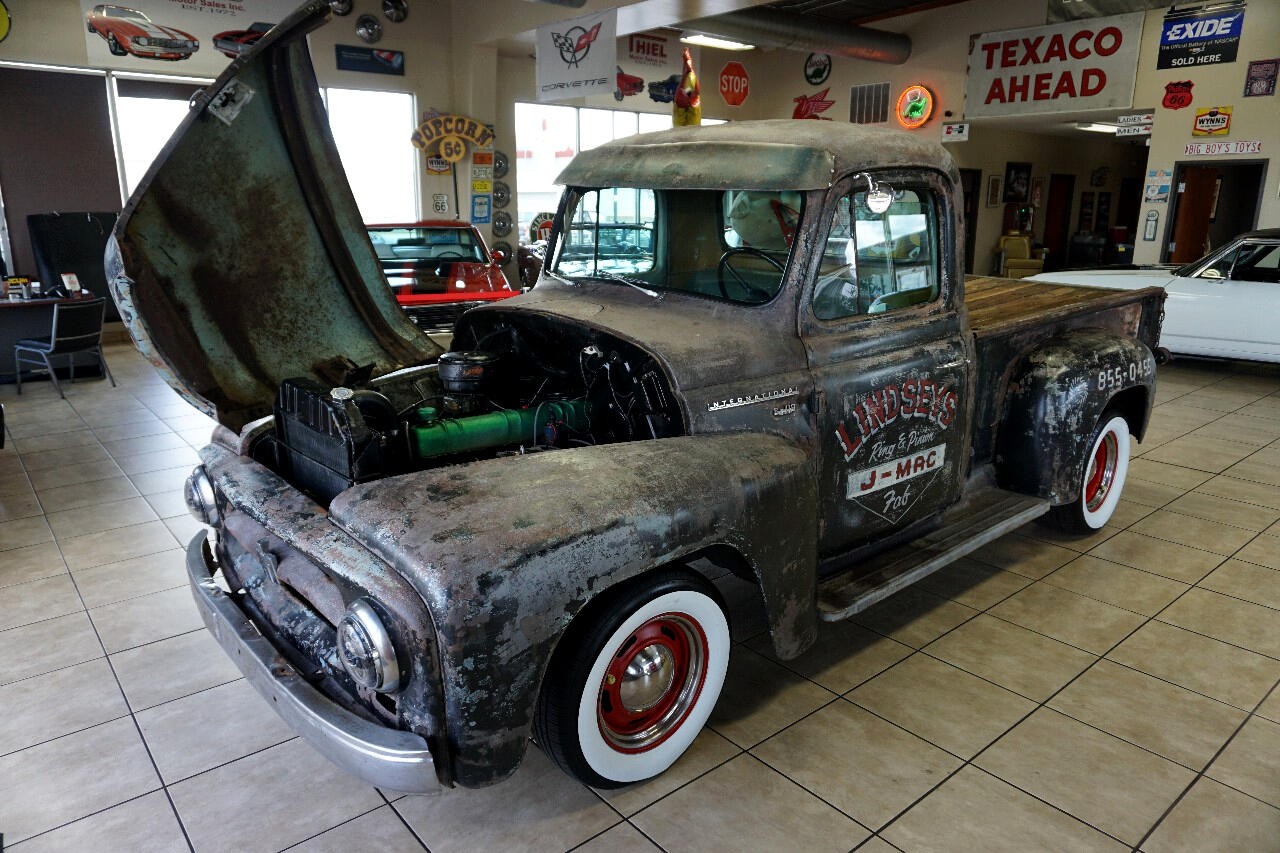 International-1955-Classic-Car-29